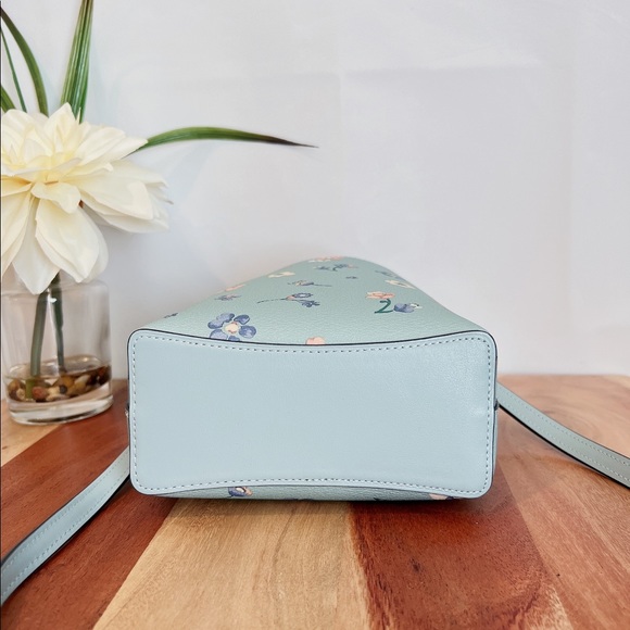 ❌SOLD❌NWT Coach Mini Town Bucket Bag With Mystical Floral Print - Picture 6 of 7